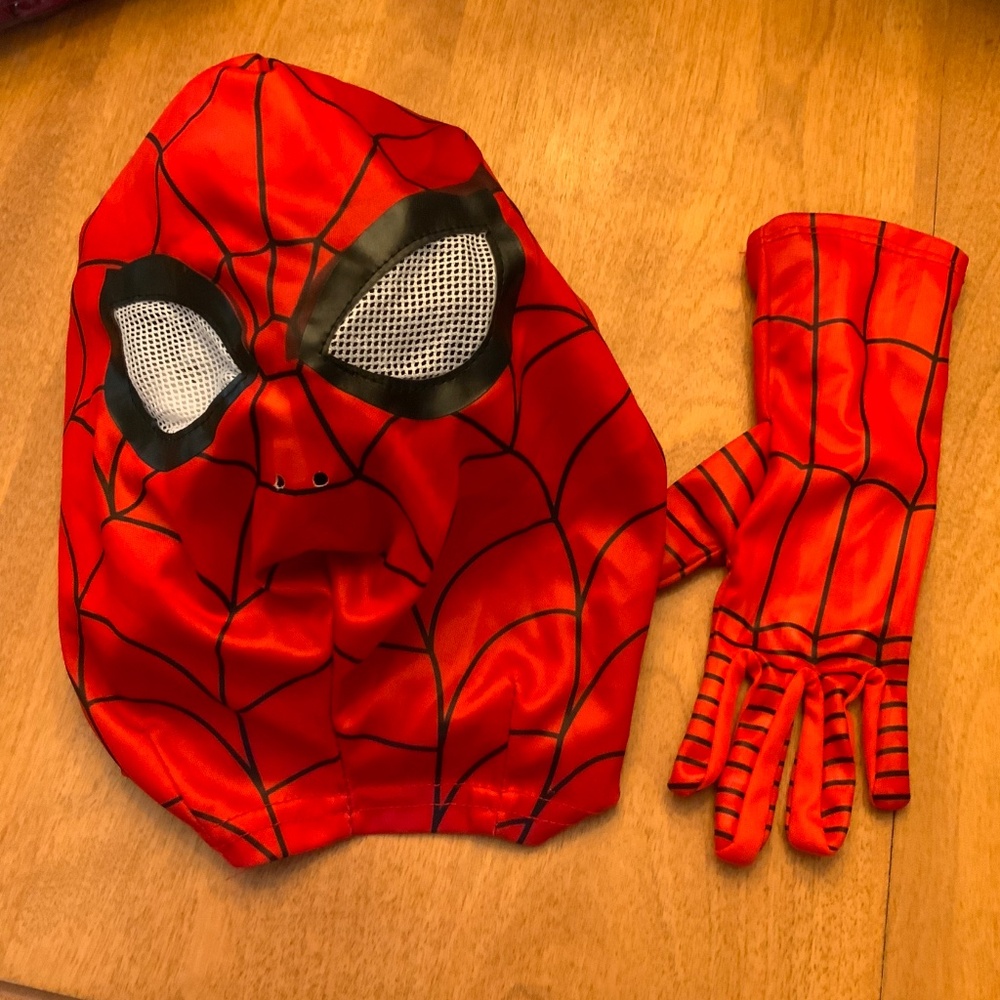 Disney Store Deluxe Spiderman costume with mask 5/6 - Picture 4 of 4